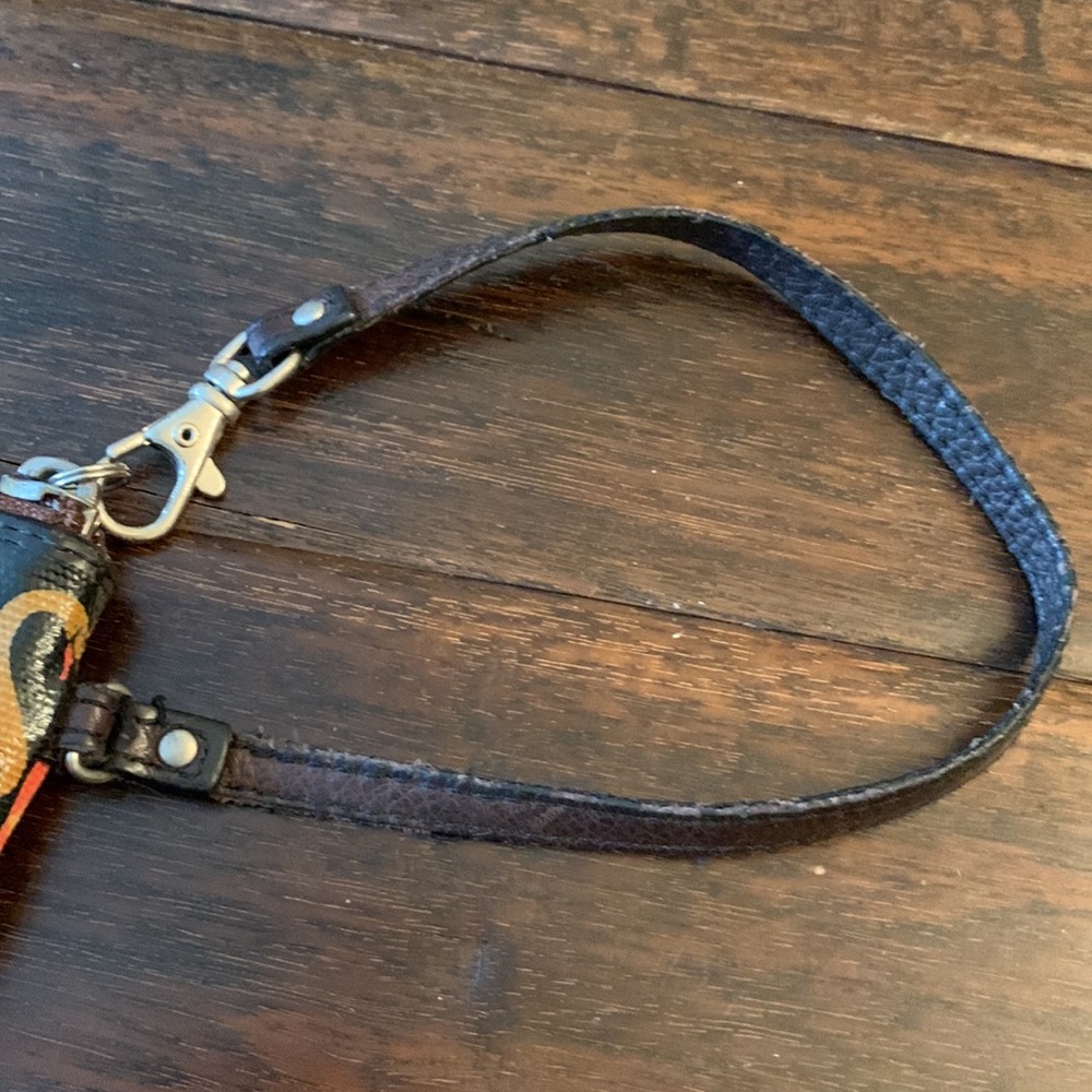 Fossil Swan Zip Key-Per Wristlet Euc In Brown - image 4